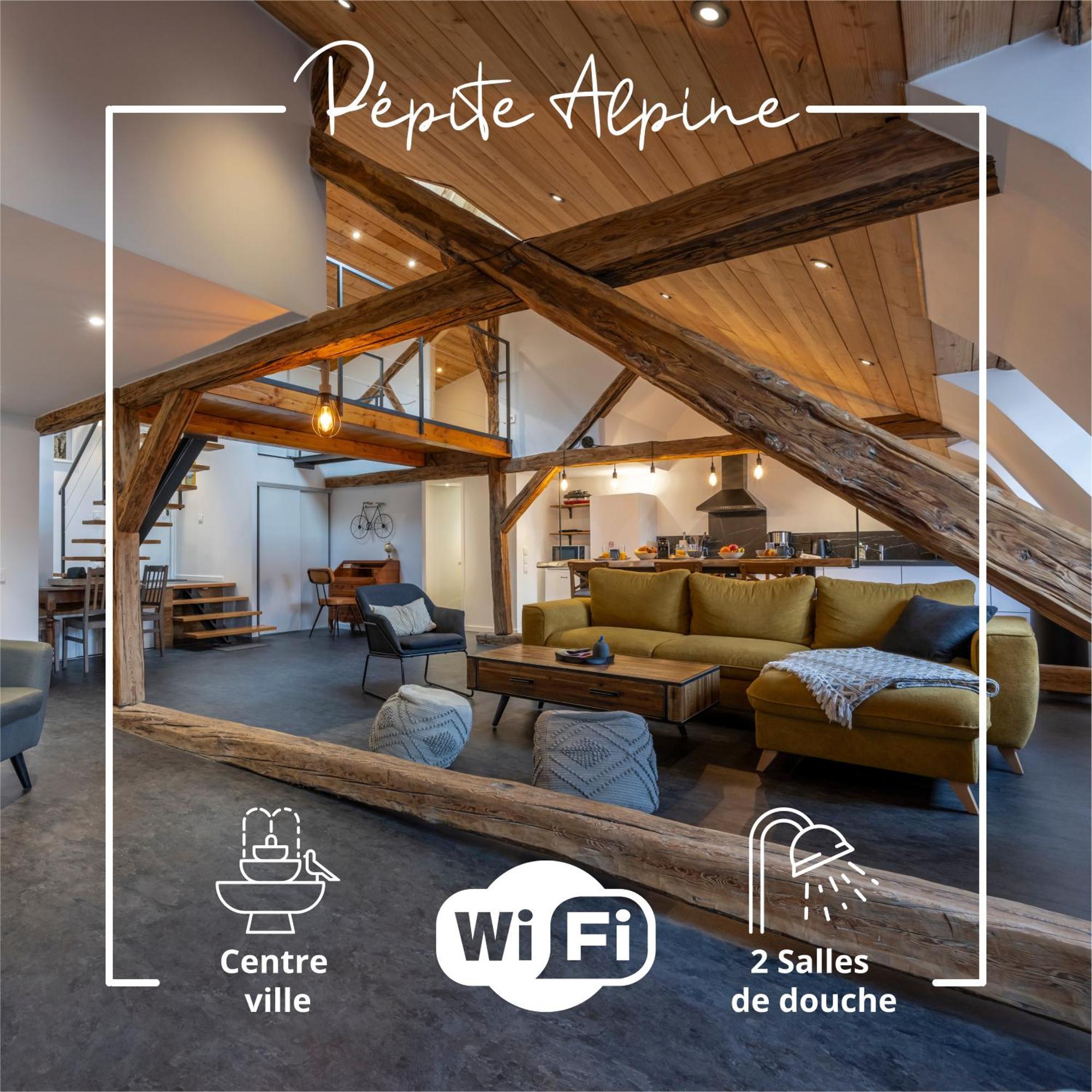 Superbe Loft - Situ Sur La Place Centrale Barcelonnette Exterior photo